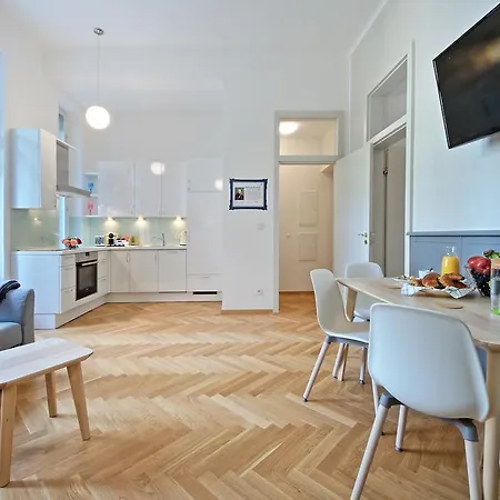 Apartment Opera Prague