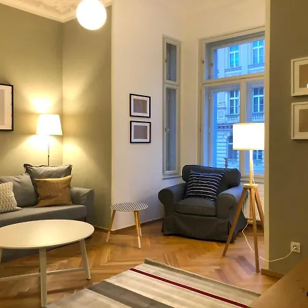 Apartment Opera *