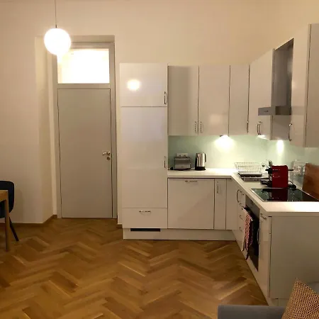 Apartment Opera *